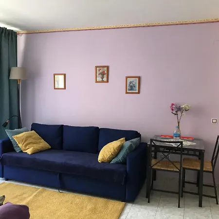 Piso Acogedor Para 2-4 Pax A 250 M De La Playa *